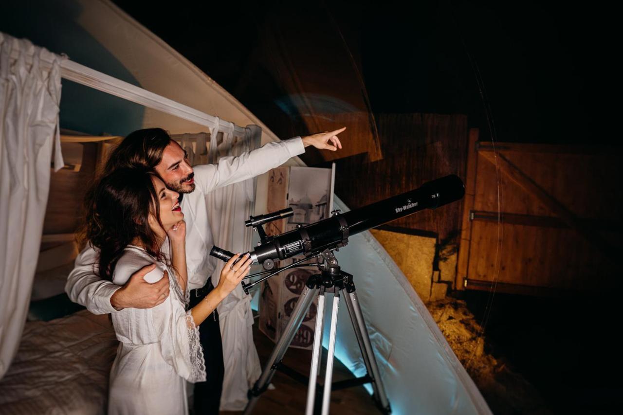 Burbujas Astronomicas Albarari Sanxenxo Hotel Buitenkant foto
